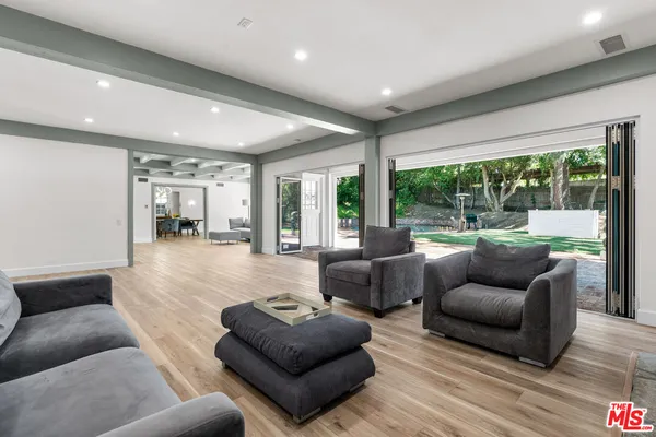$26,500 | 926 North Alpine Drive, Beverly Hills, CA 90210