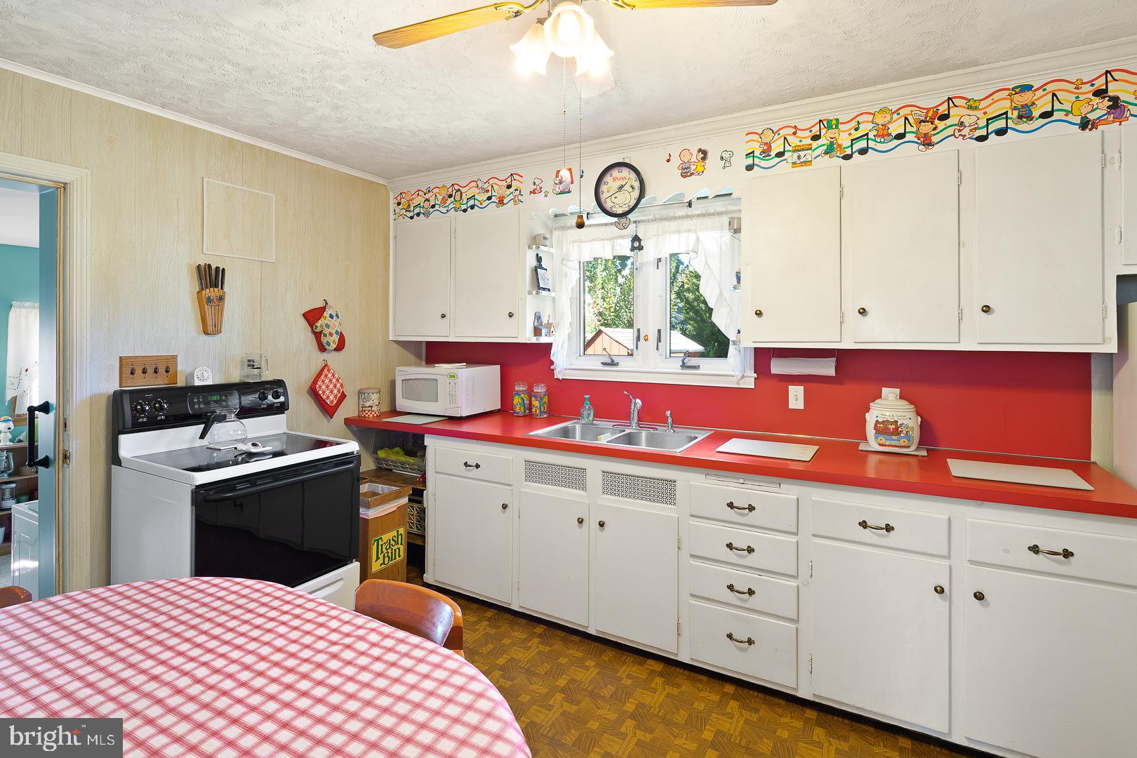 152 Edinburg Road Hamilton, NJ 08619 - Photo 8 of 25