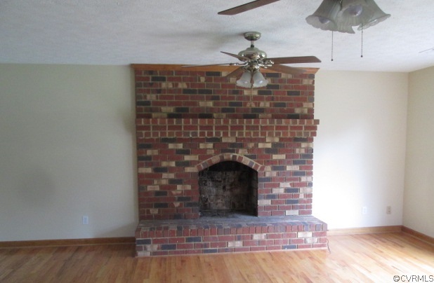8052 Ark Road Gloucester, VA 23061 - Photo 5 of 11 Gallery Image 5