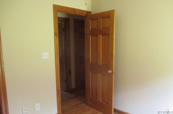 8052 Ark Road Gloucester, VA 23061 - Photo 8 of 11 Gallery Image 8