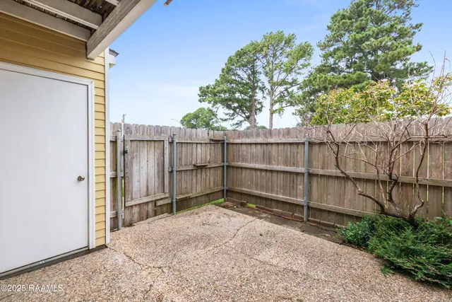 $112,000 | 200 Lodge Drive, Unit 1206, Lafayette, LA 70506