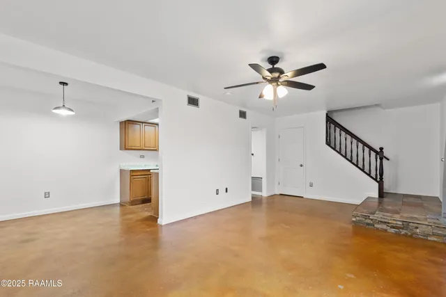 $112,000 | 200 Lodge Drive, Unit 1206, Lafayette, LA 70506