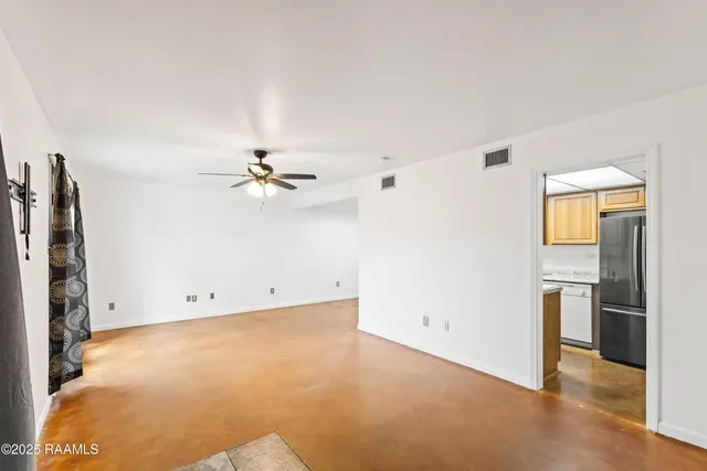 $112,000 | 200 Lodge Drive, Unit 1206, Lafayette, LA 70506