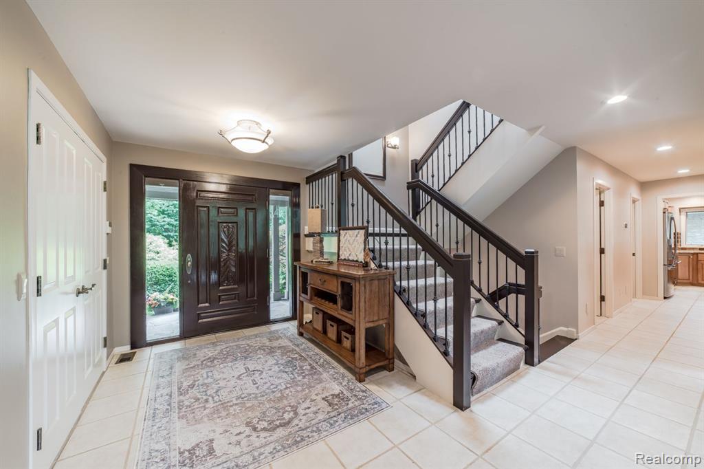 7417 Fen Ridge Clarkston, MI 48348 - Photo 6 of 82