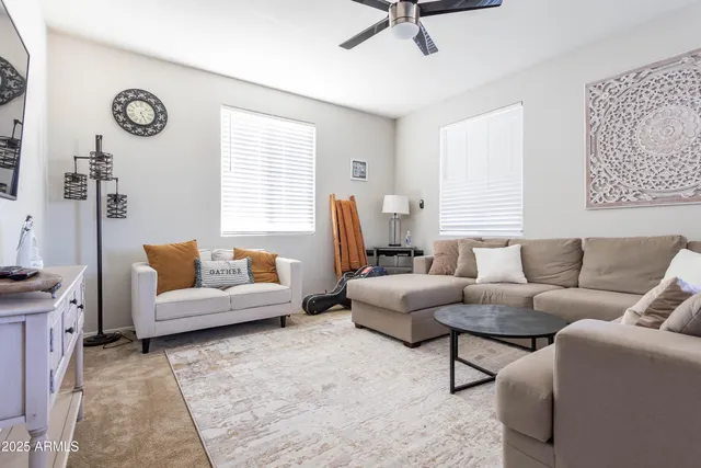 $515,000 | 7039 North 84th Avenue, Glendale, AZ 85305