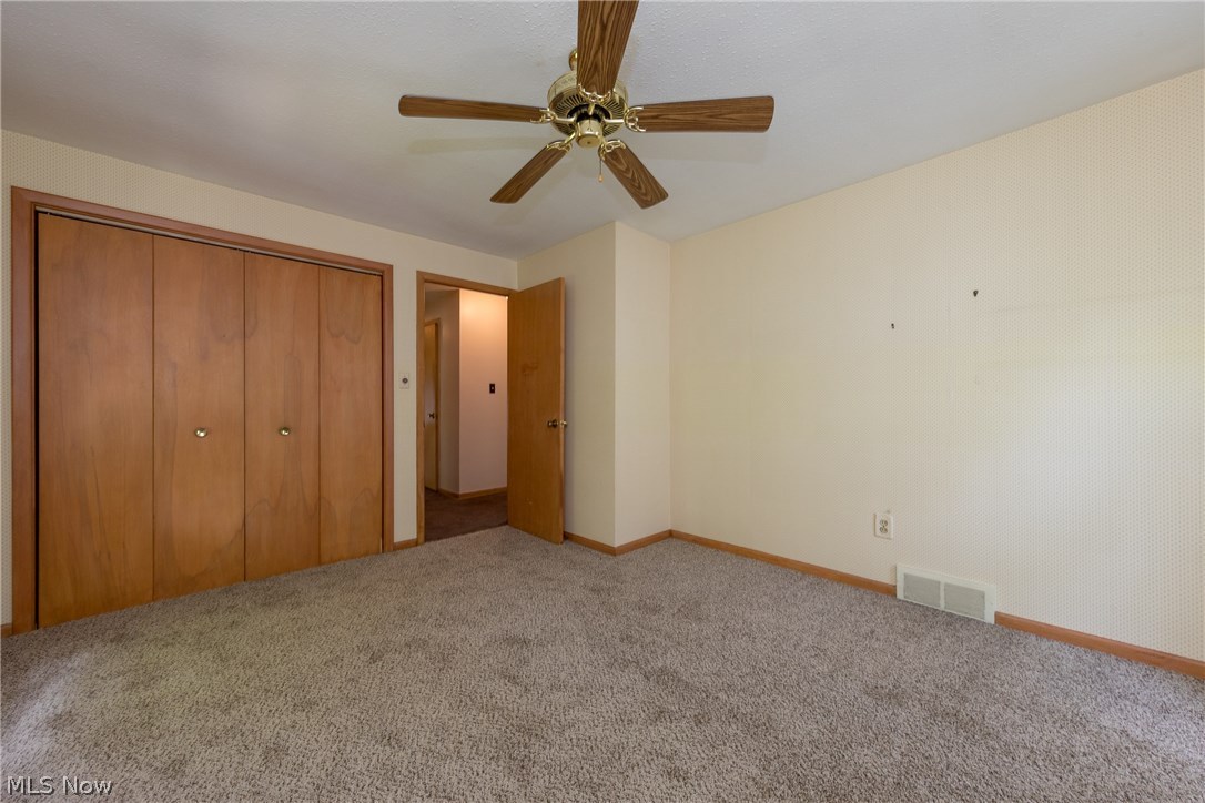 4951 Farnhurst Road Cleveland, OH 44124 - Photo 16 of 27