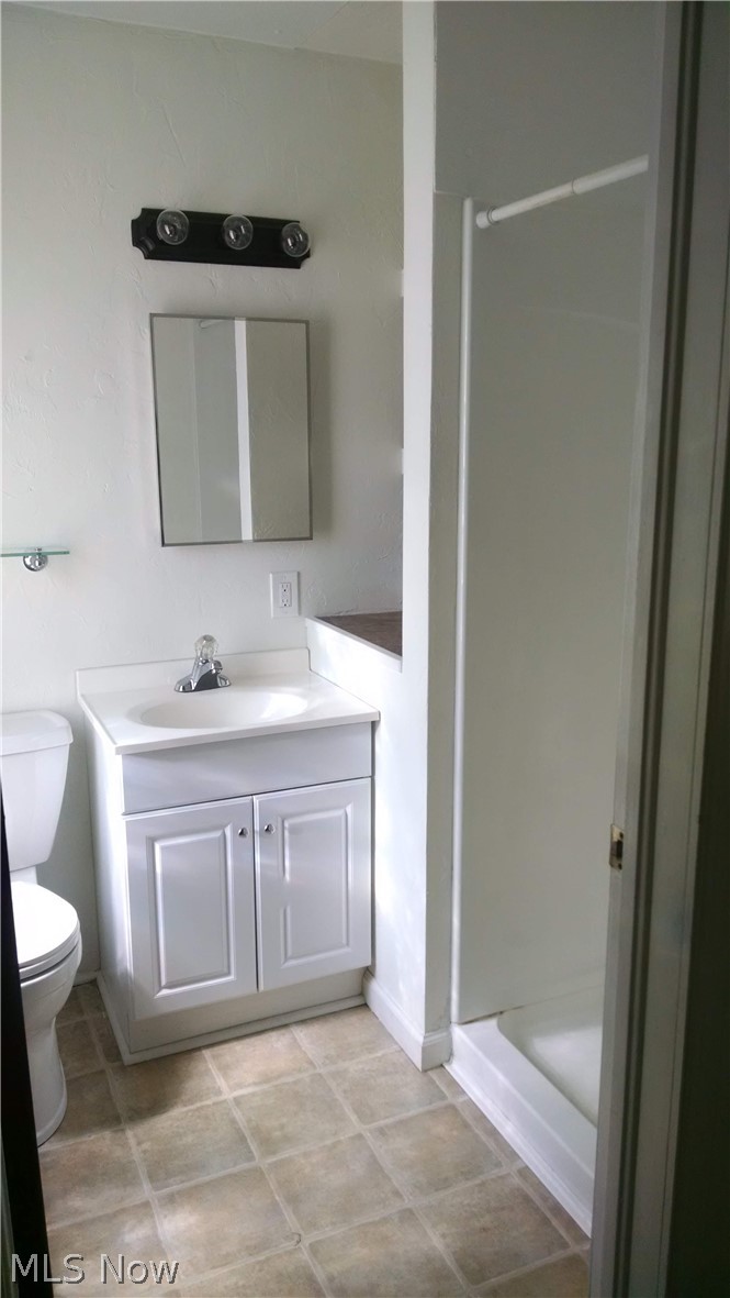 2545 Meloy Road Kent, OH 44240 - Photo 14 of 30 Second bath