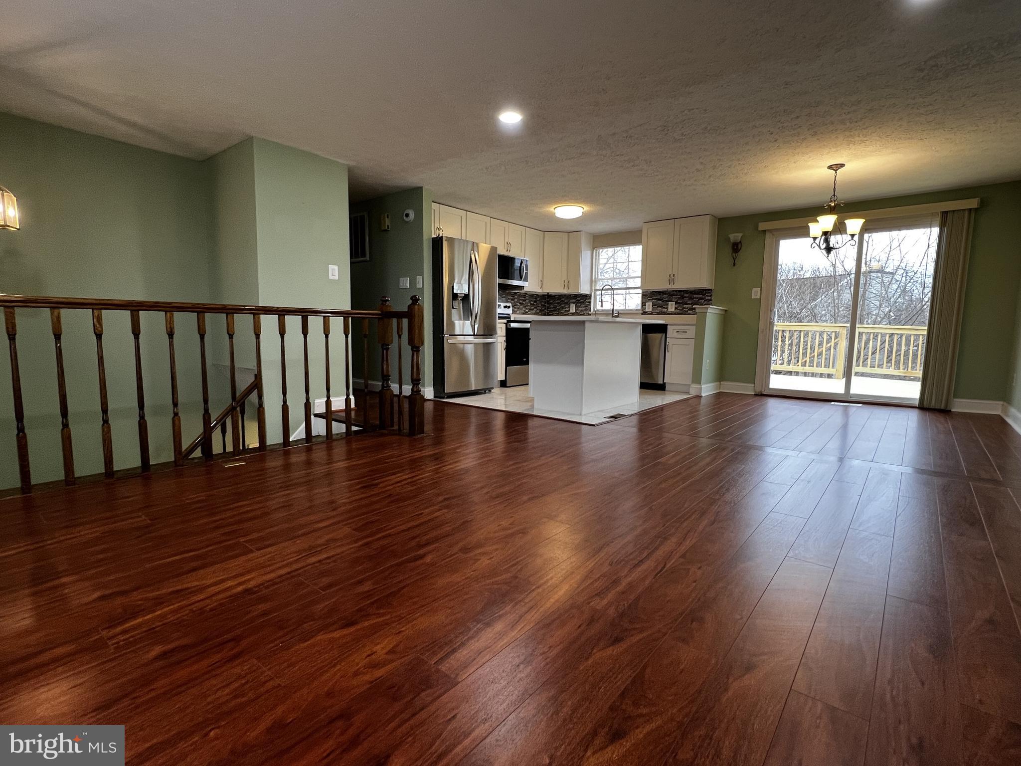 7616 Croydon Place Manassas, VA 20109 - Photo 2 of 20