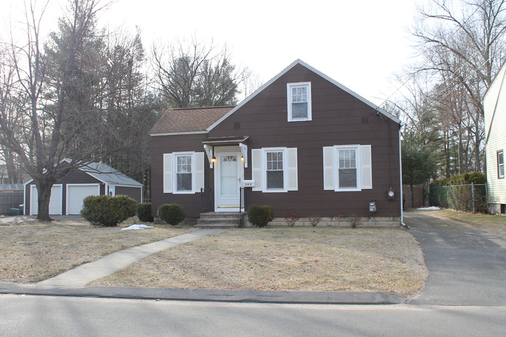 305 Tremont Street Springfield, MA 01104 - Photo 2 of 27 Gallery Image 2