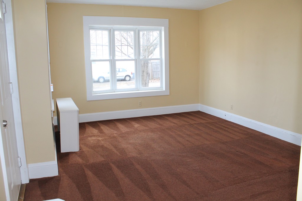 305 Tremont Street Springfield, MA 01104 - Photo 4 of 27 Gallery Image 4