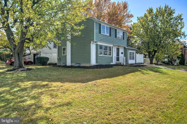 $550,000 | 323 Edgewood Avenue, Lansdale, PA 19446
