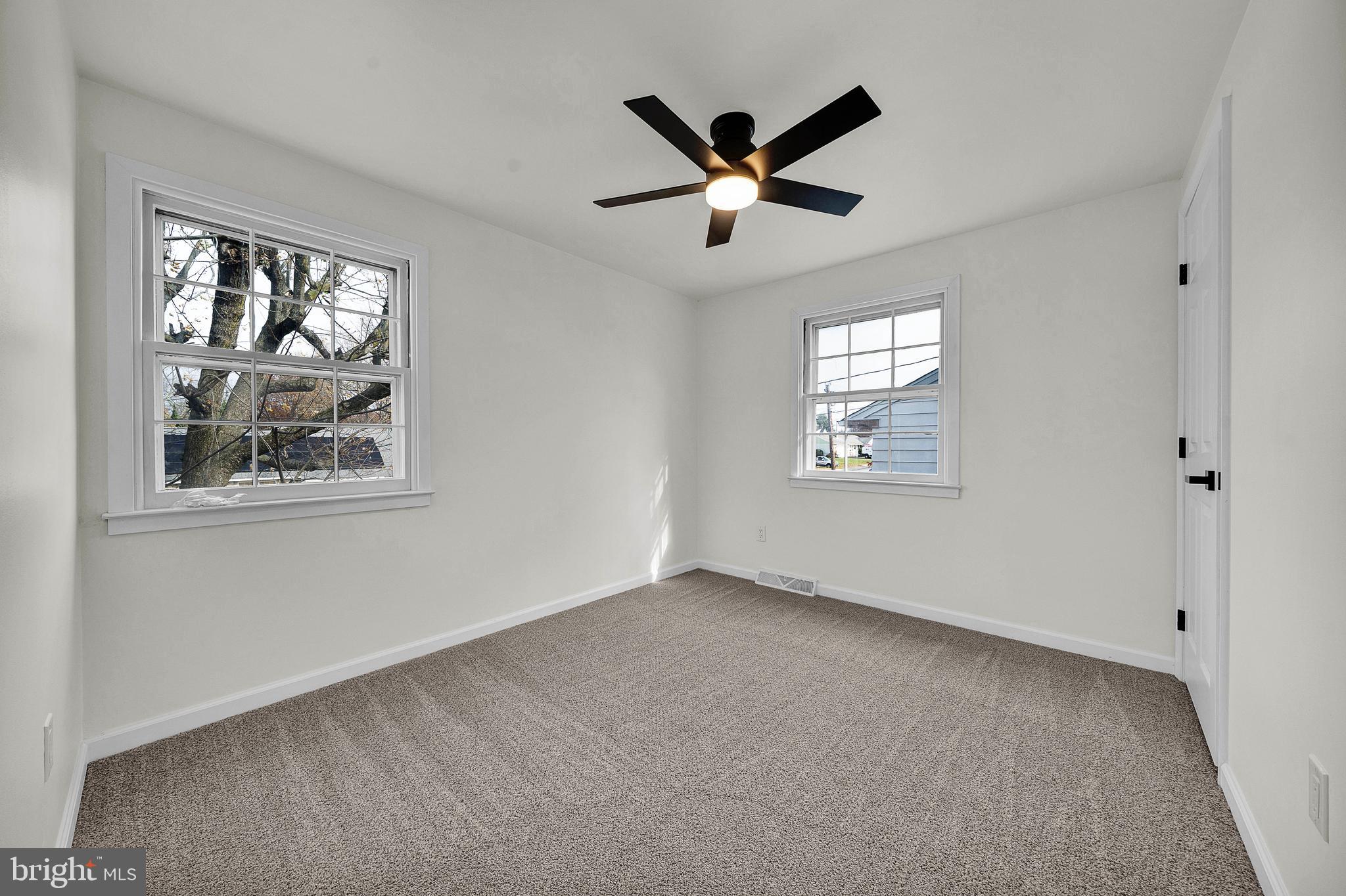 323 Edgewood Avenue Lansdale, PA 19446 - Photo 33 of 51