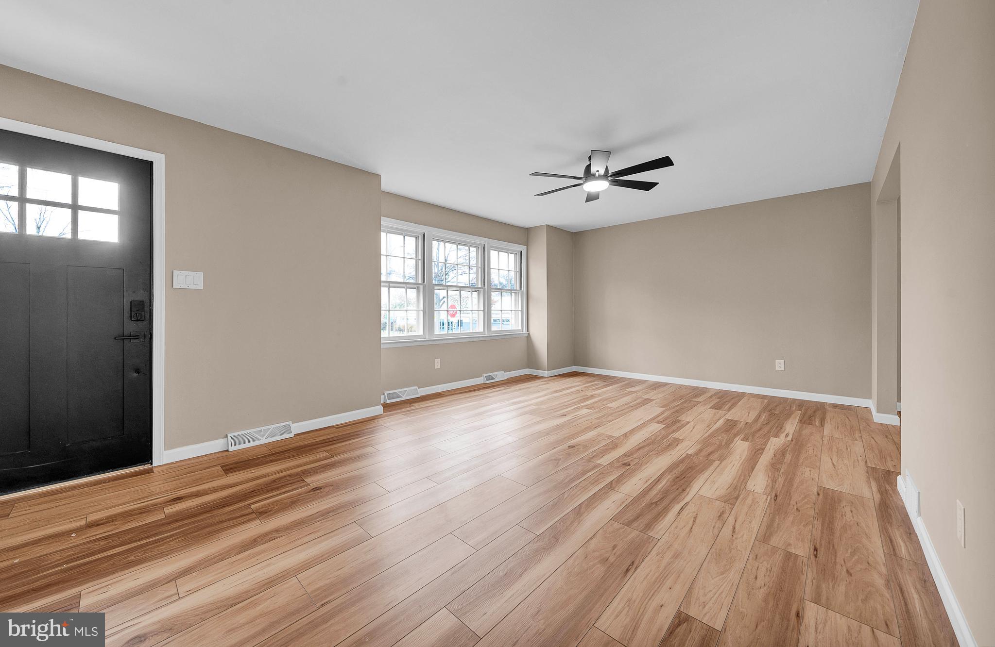 323 Edgewood Avenue Lansdale, PA 19446 - Photo 10 of 51