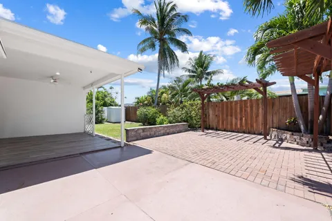 $525,000 | 4751 Northeast 2nd Avenue, Oakland Park, FL 33334