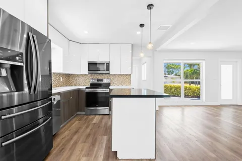 $525,000 | 4751 Northeast 2nd Avenue, Oakland Park, FL 33334