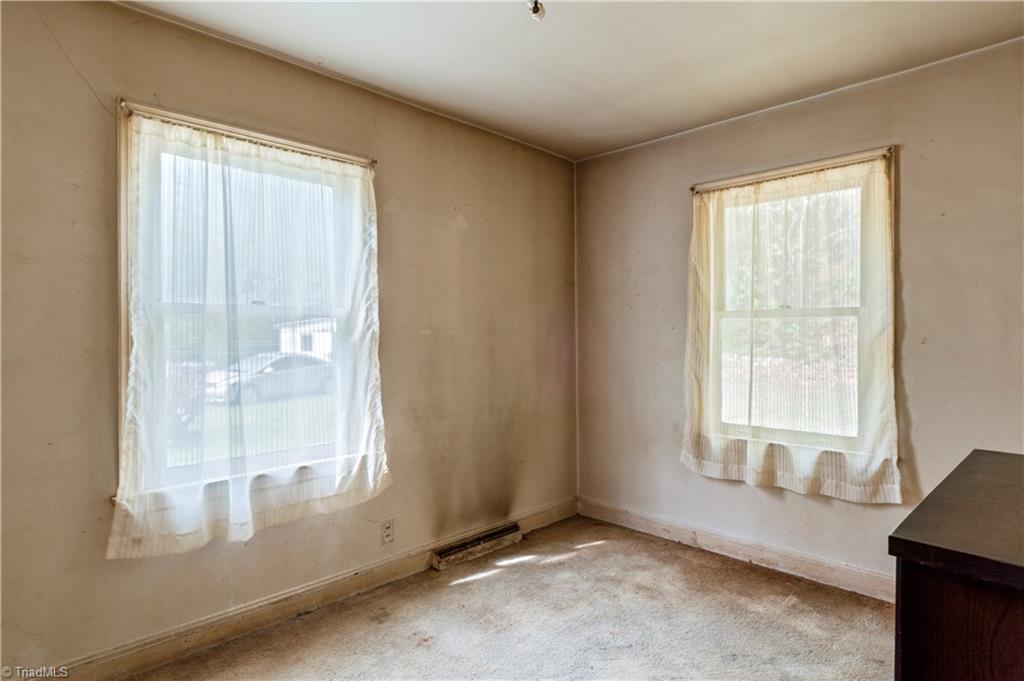 4756 Baux Mountain Road Winston-Salem, NC 27105 - Photo 16 of 24