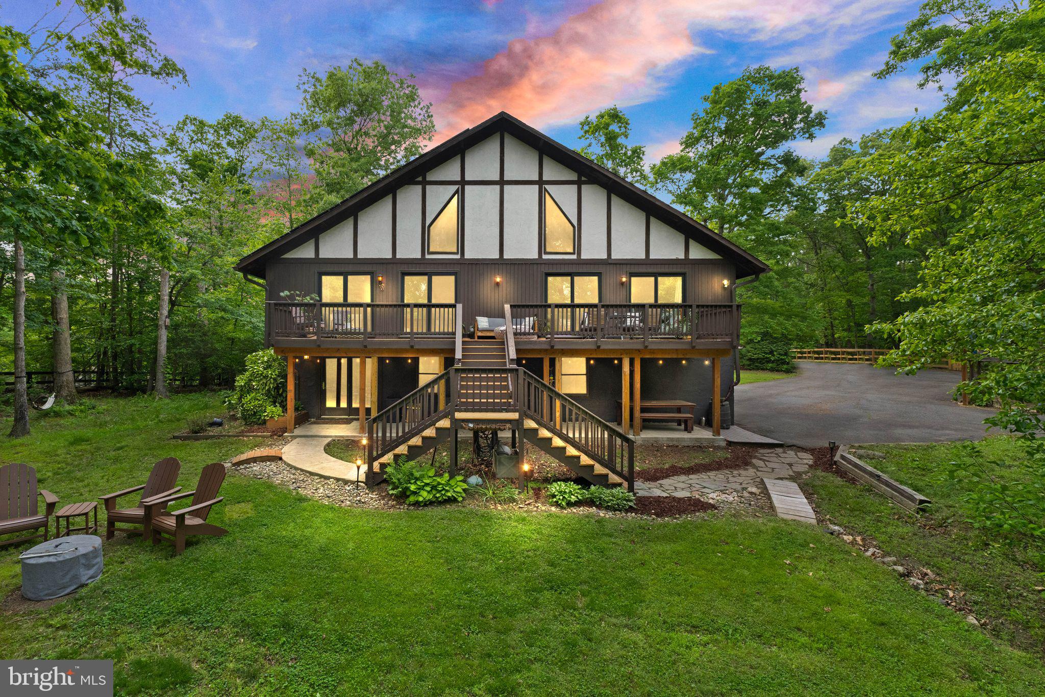 11713 Henderson Road Clifton, VA 20124 - Photo 1 of 52 Gallery Image 1