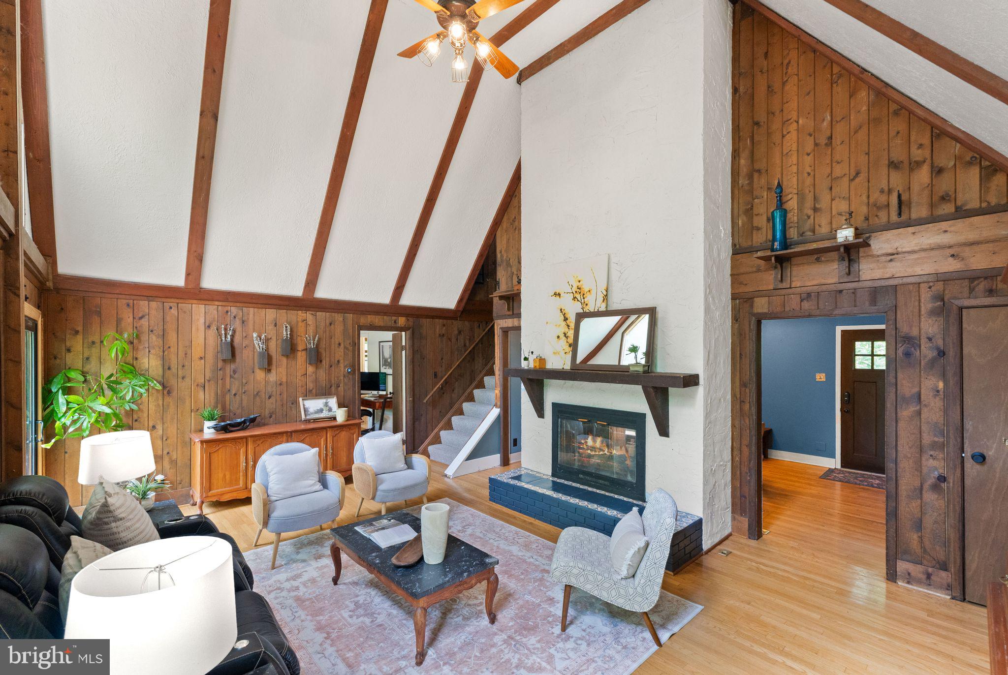 11713 Henderson Road Clifton, VA 20124 - Photo 12 of 52 Gallery Image 12