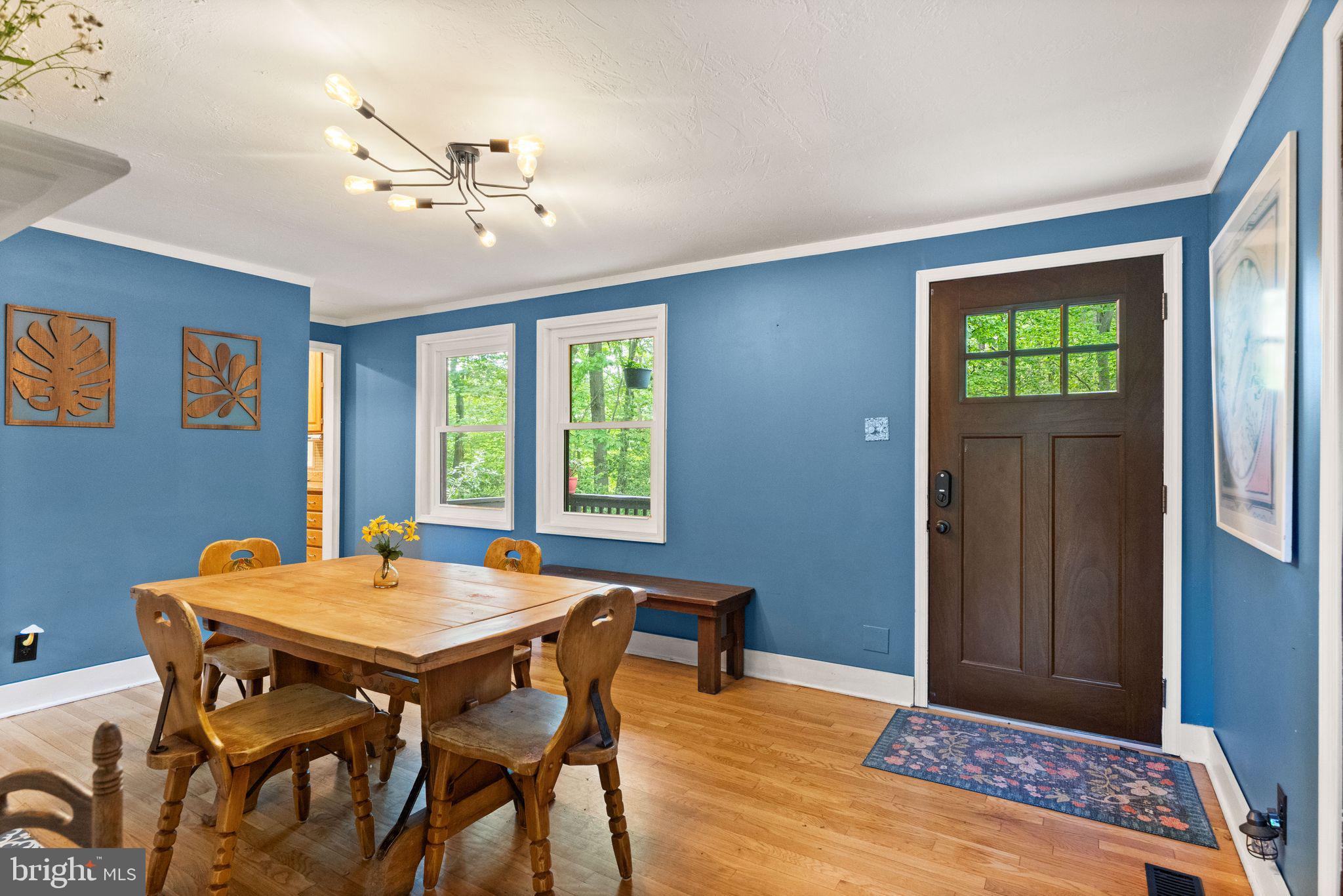 11713 Henderson Road Clifton, VA 20124 - Photo 8 of 52 Gallery Image 8