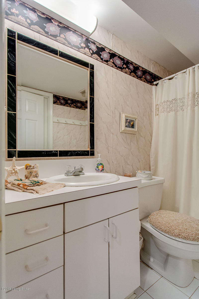 4411 Signal Hill Road Louisville, KY 40207 - Photo 34 of 48 4411 Signal Hill Rd-34