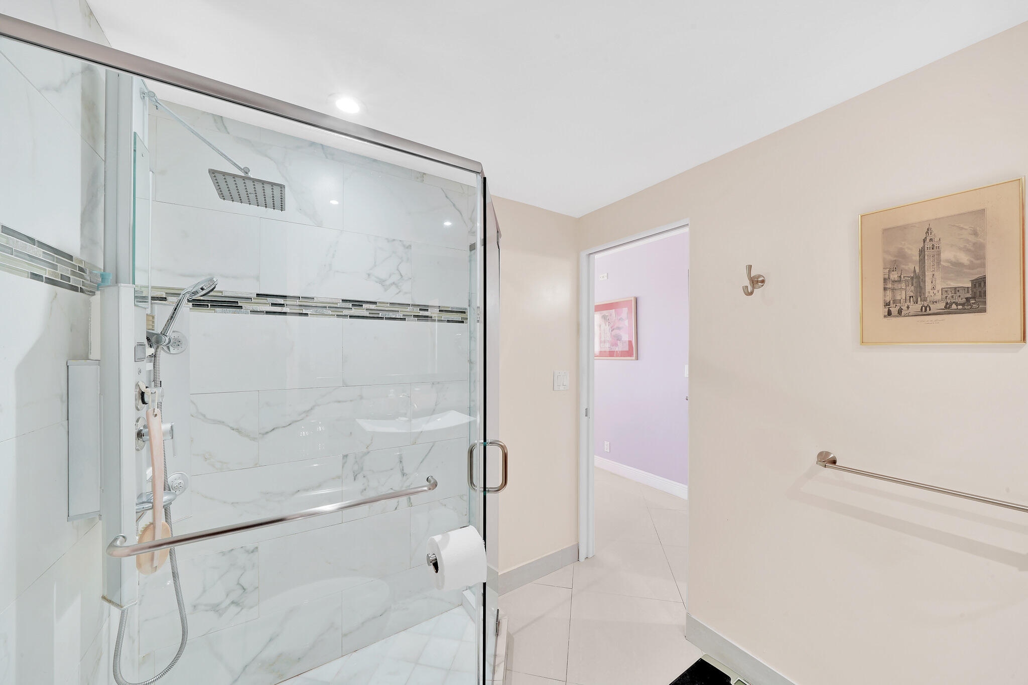 2940 North Course Drive, Unit 811 Pompano Beach, FL 33069 - Photo 11 of 30 5 Primary Bathroom (2)