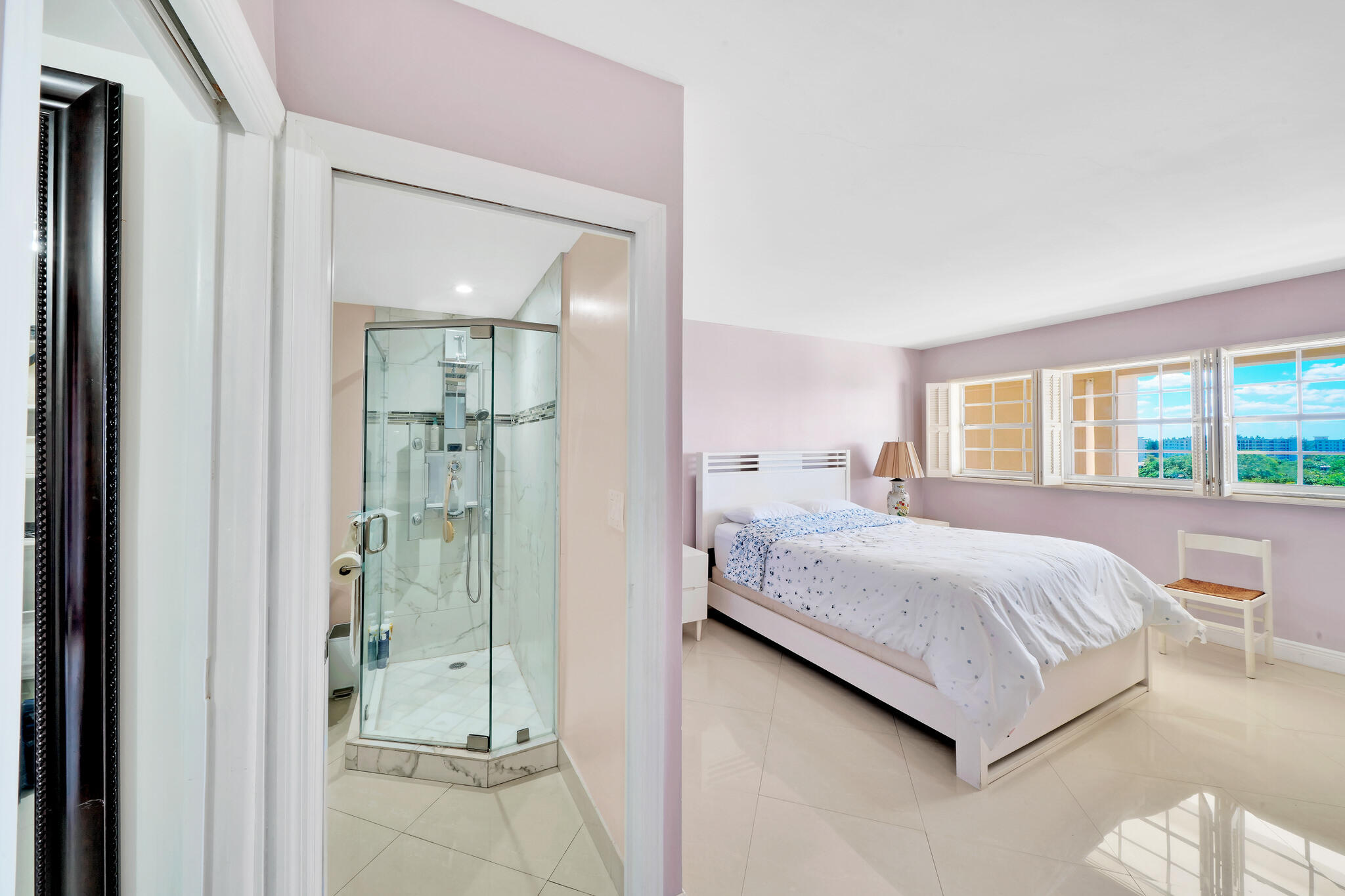 2940 North Course Drive, Unit 811 Pompano Beach, FL 33069 - Photo 7 of 30 4 Primary Bedroom (2)