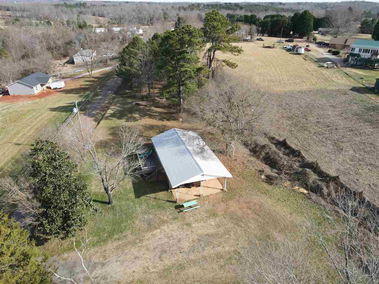 197 Leonard Parks Road Chesnee, SC 29323 - Photo 5 of 26