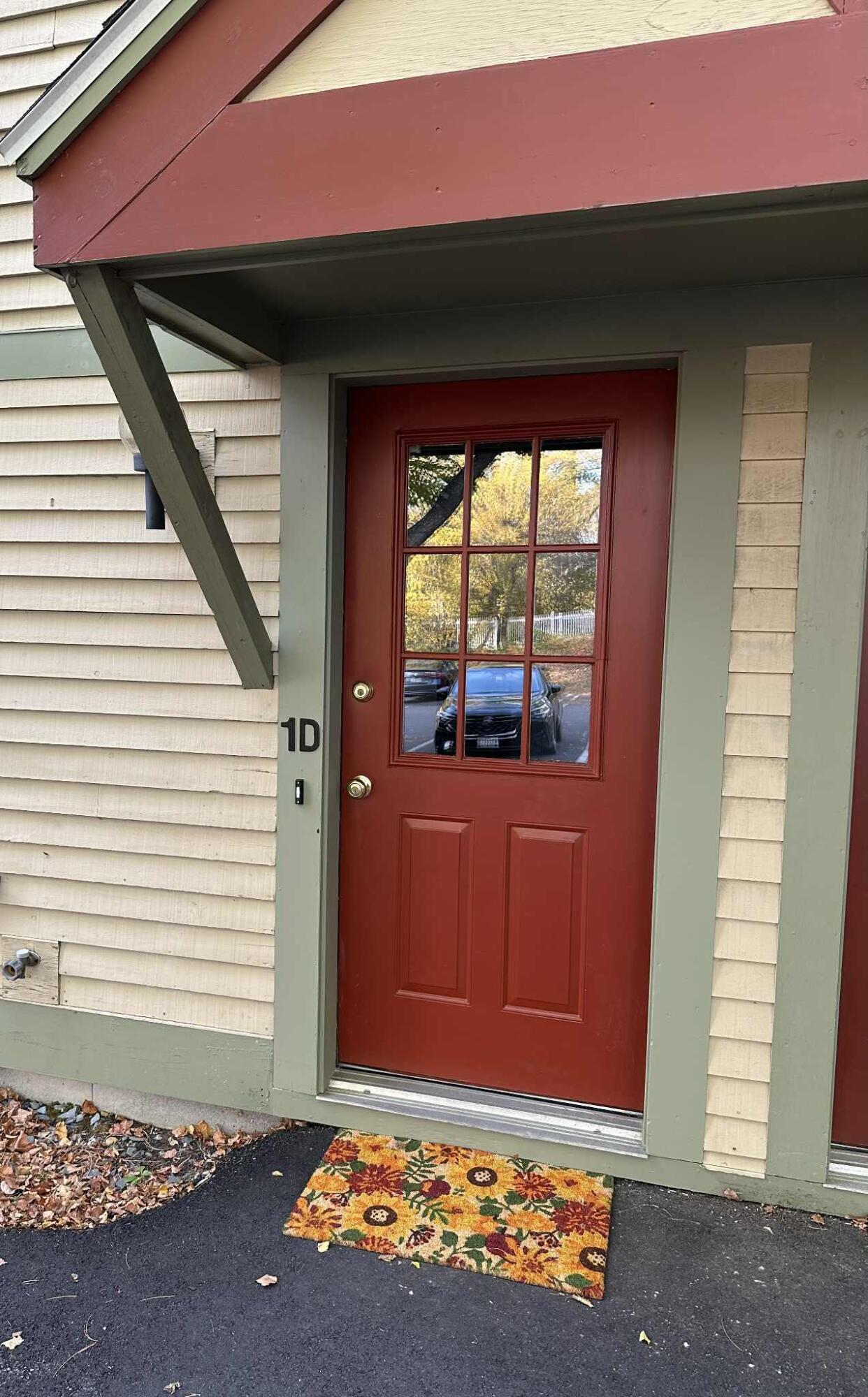 250 Husson Avenue, Unit 1D Bangor, ME 04401 - Photo 2 of 26 att.1VLprdmx_LlUTcAB9ADWZSYu11esSp9JP_NE