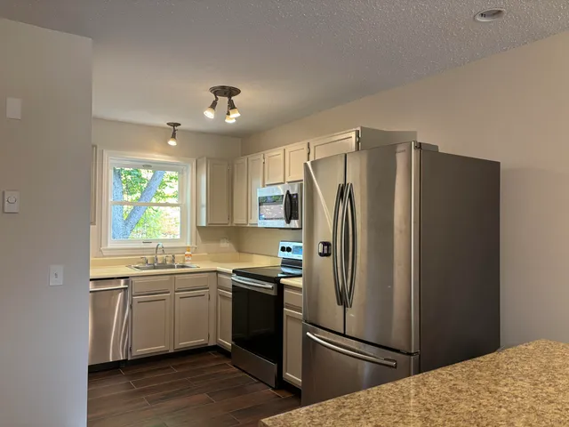 $239,900 | 250 Husson Avenue, Unit 1D, Bangor, ME 04401