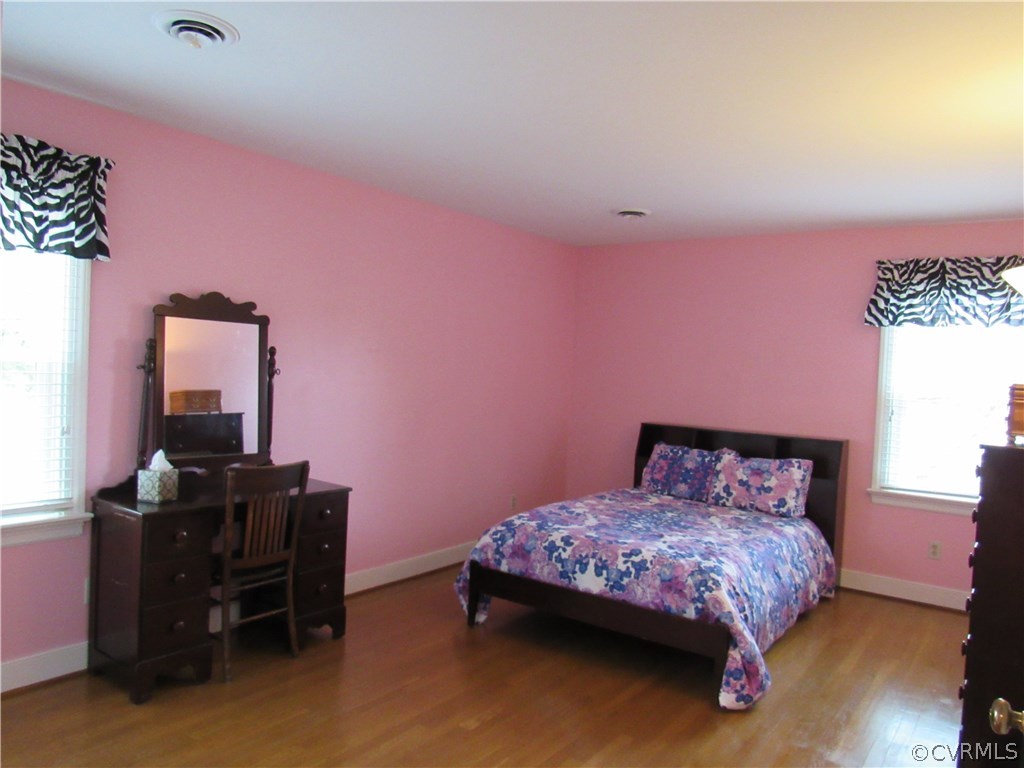 13449 Ashland Road Ashland, VA 23005 - Photo 32 of 50 Bedroom #3 with wood floors and double closet
