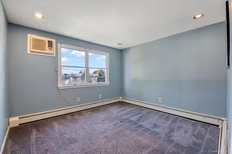 $749,000 | 126 Swan Lane, Levittown, NY 11756