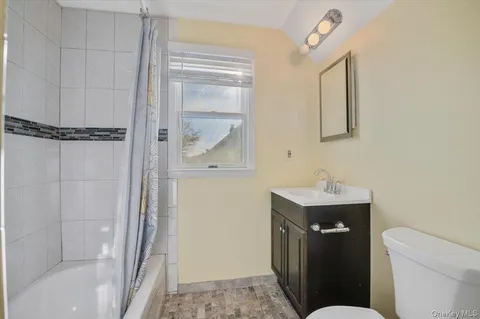 $749,000 | 126 Swan Lane, Levittown, NY 11756