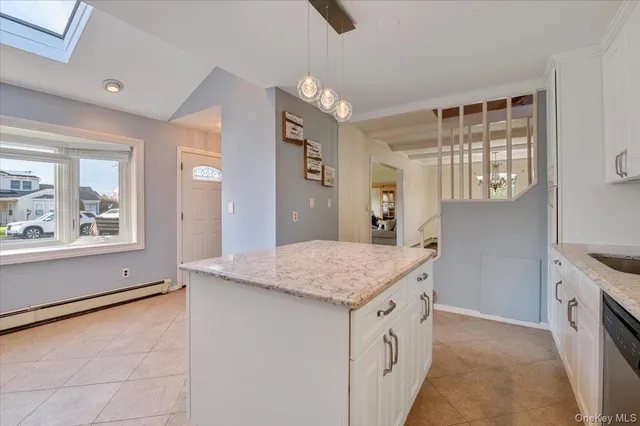 $749,000 | 126 Swan Lane, Levittown, NY 11756