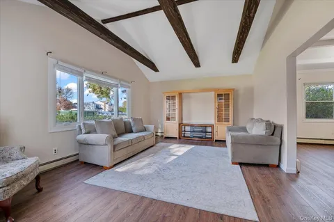 $749,000 | 126 Swan Lane, Levittown, NY 11756