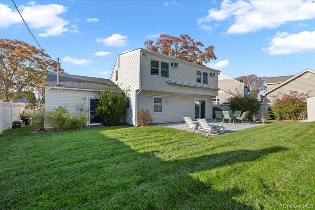 $749,000 | 126 Swan Lane, Levittown, NY 11756