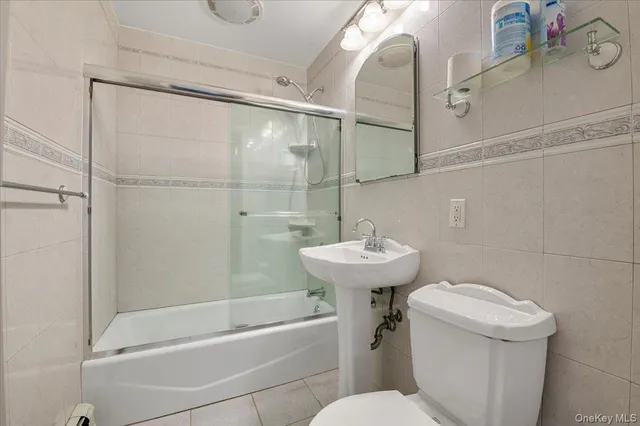 $749,000 | 126 Swan Lane, Levittown, NY 11756