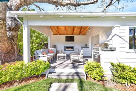 $3,495,000 | 942 Raintree Place, Lafayette, CA 94549