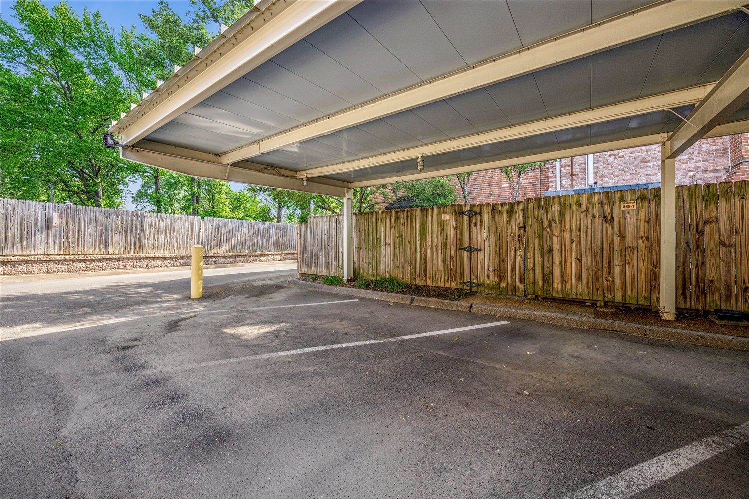 865 South Yates Road, Unit 1 Memphis, TN 38120 - Photo 24 of 25 View of covered parking lot
