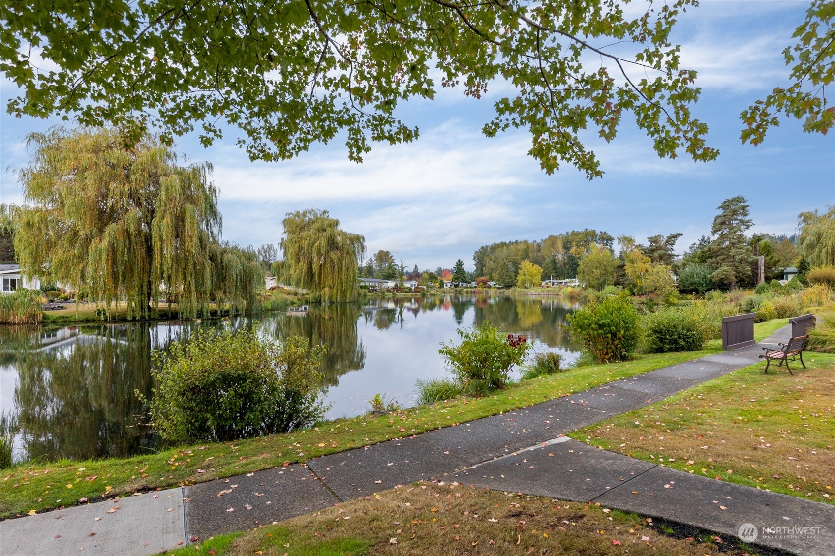 722 Wandering Creek Drive Bothell, WA 98021 - Photo 29 of 31 a view of a lake with houses
