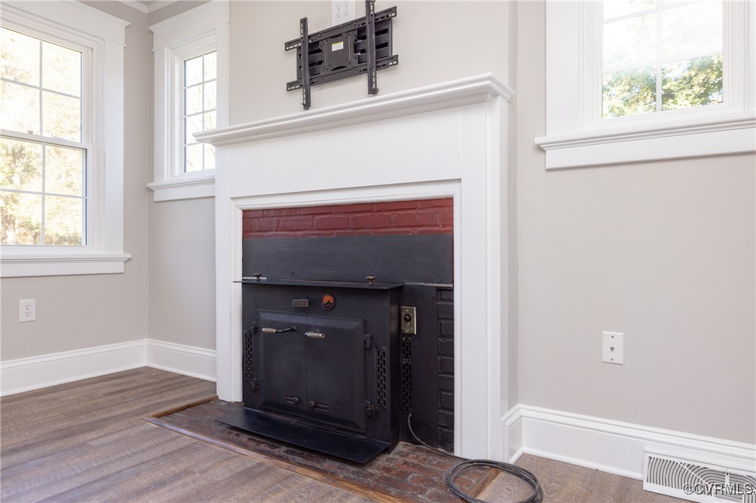 19503 Ahern Road Moseley, VA 23120 - Photo 9 of 29 a view of an entryway with wooden floor and a window