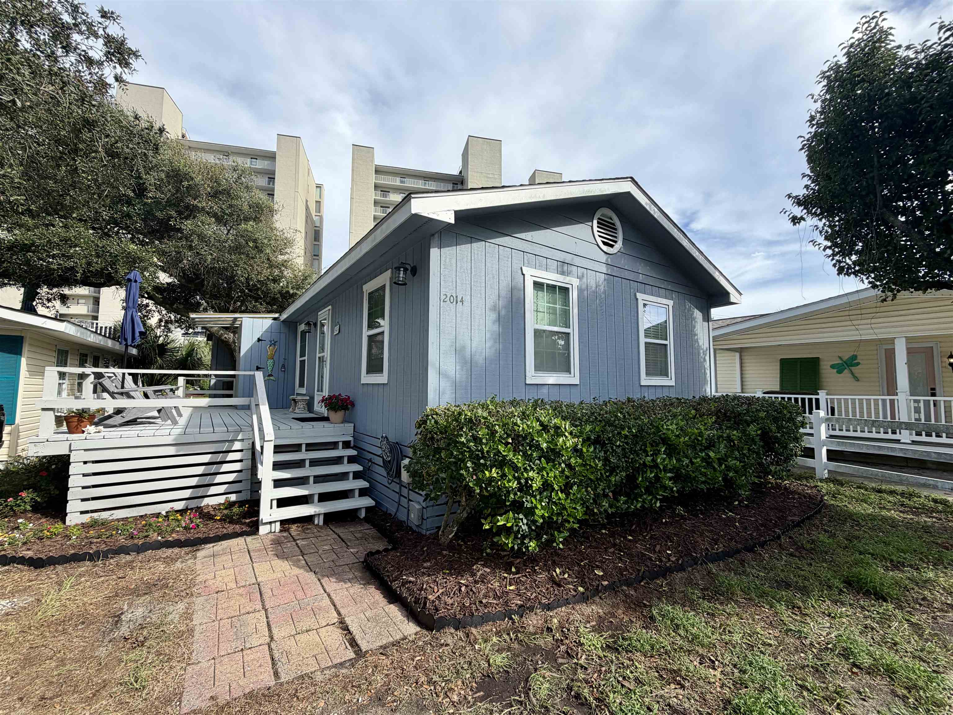 2014 Lark Surfside Beach, SC 29575 - Photo 1 of 43 Gallery Image 1