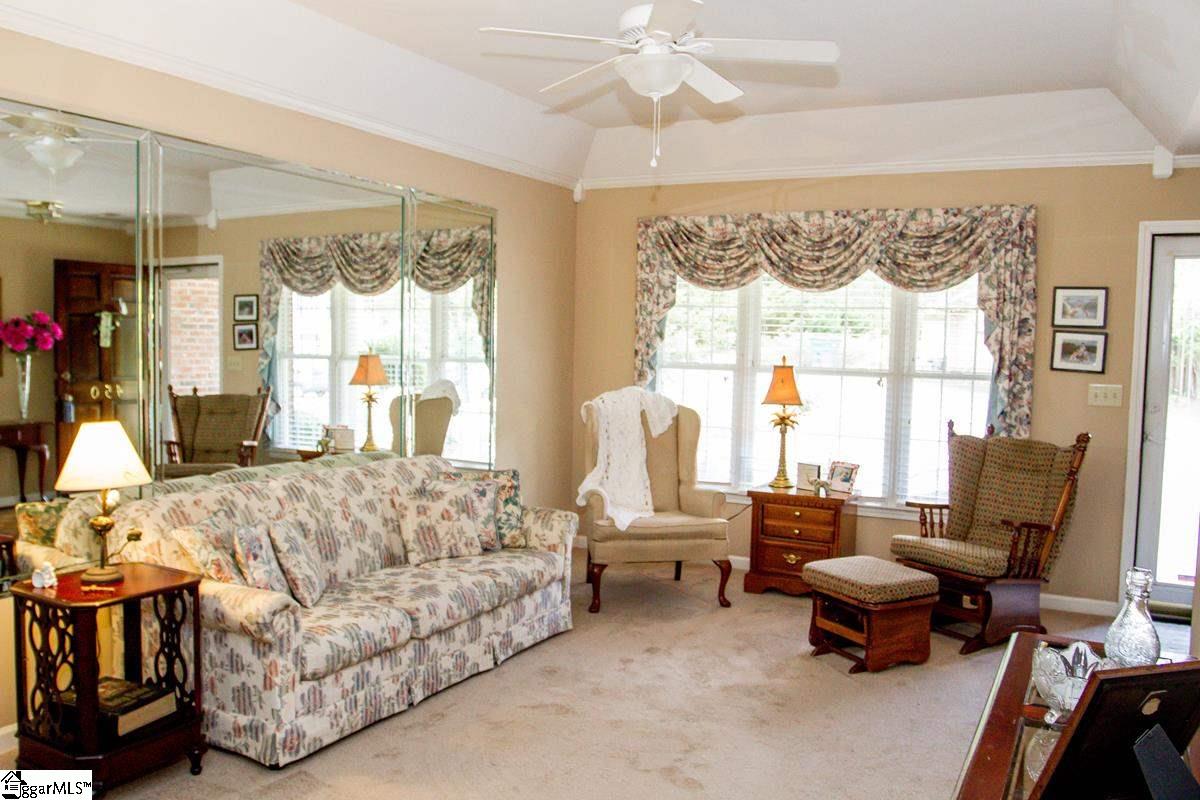 450 Pearl Ridge Place Spartanburg, SC 29302 - Photo 8 of 25 Gallery Image 8