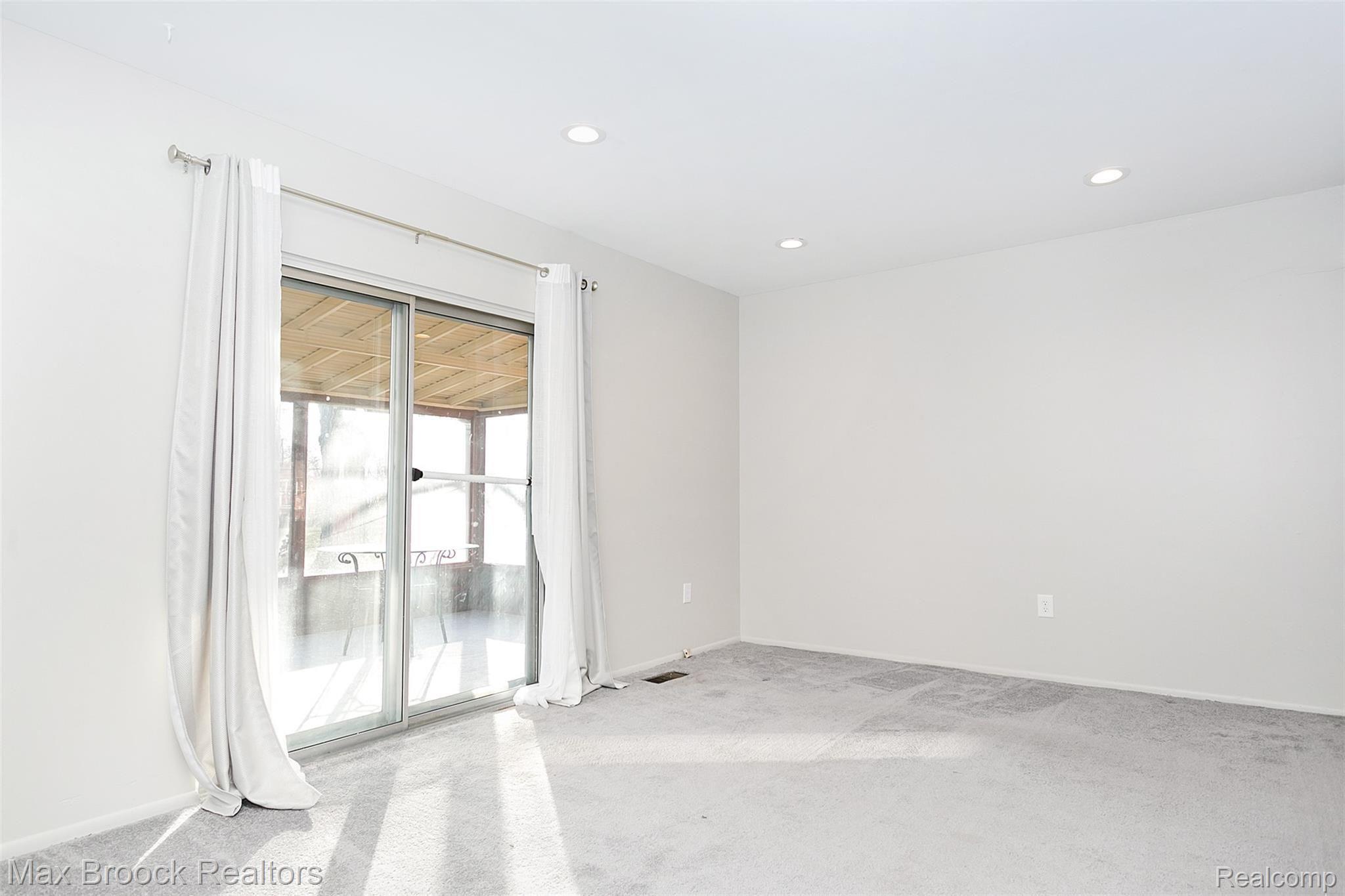 3910 Frazho Road Warren, MI 48091 - Photo 12 of 32 Frazho-12.jpg