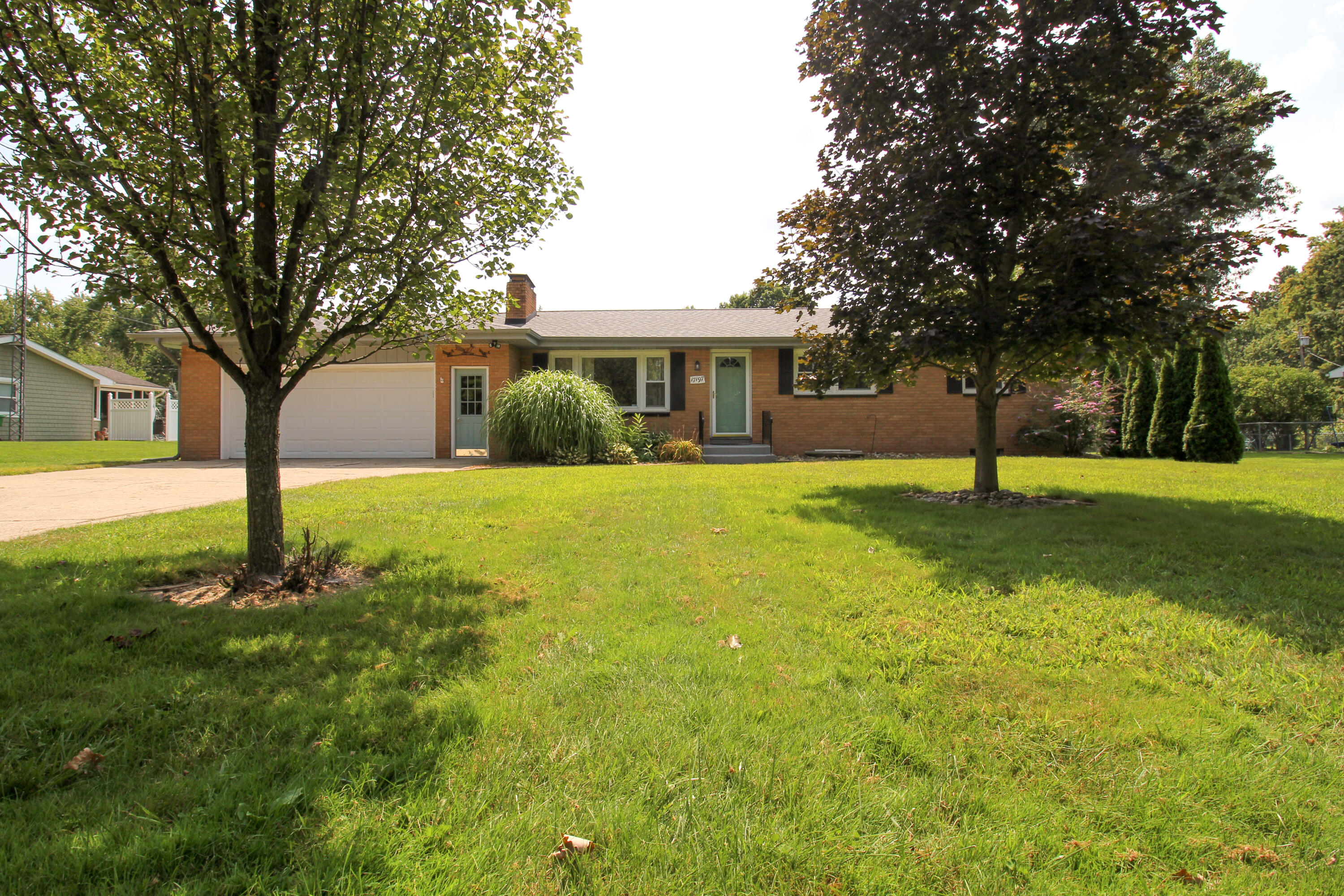 17197 Moorepark Road Three Rivers, MI 49093 - Photo 2 of 30 Moorepark-32