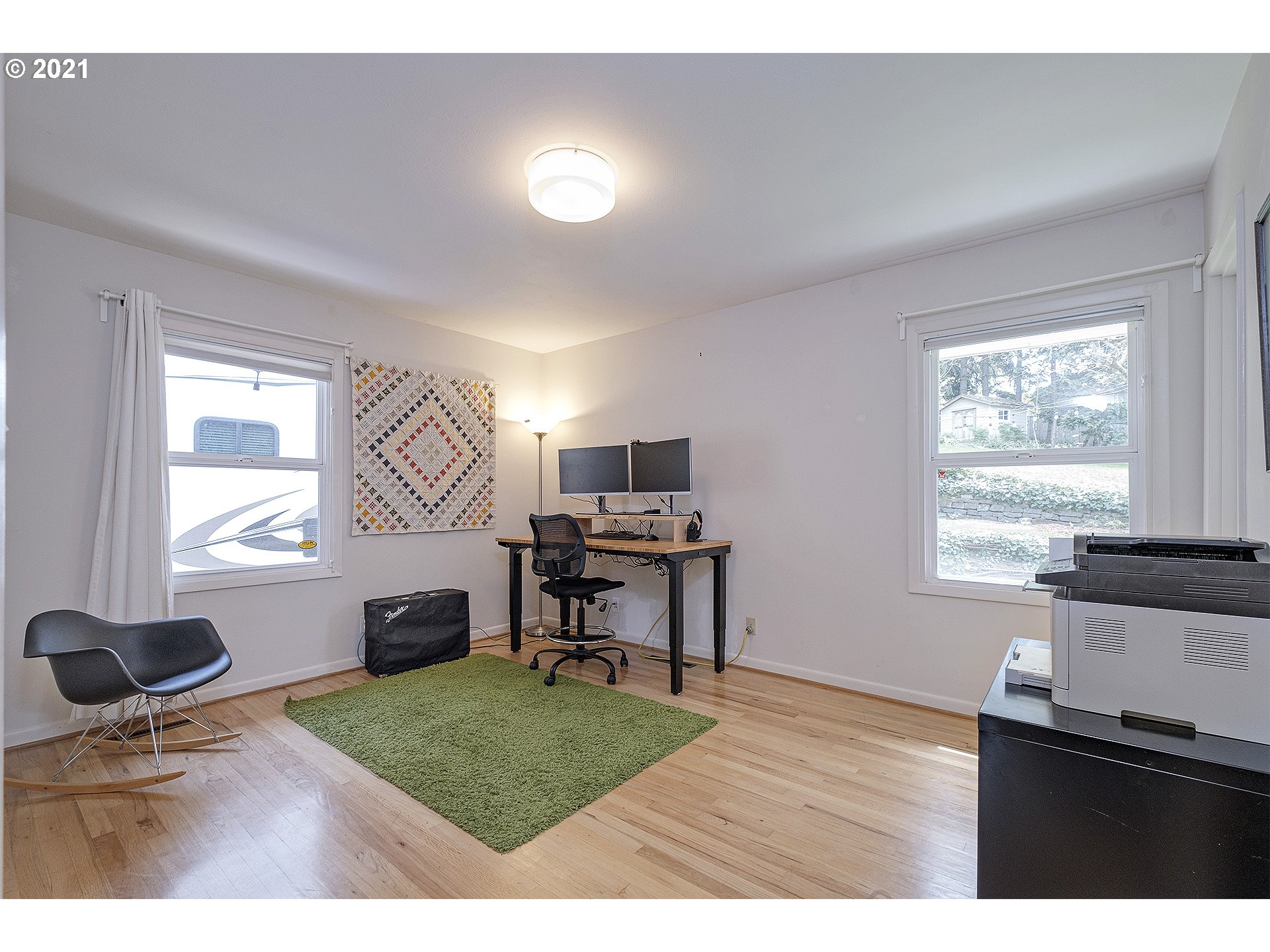 4550 Southwest Cameron Road Portland, OR 97221 - Photo 19 of 32 Gallery Image 19