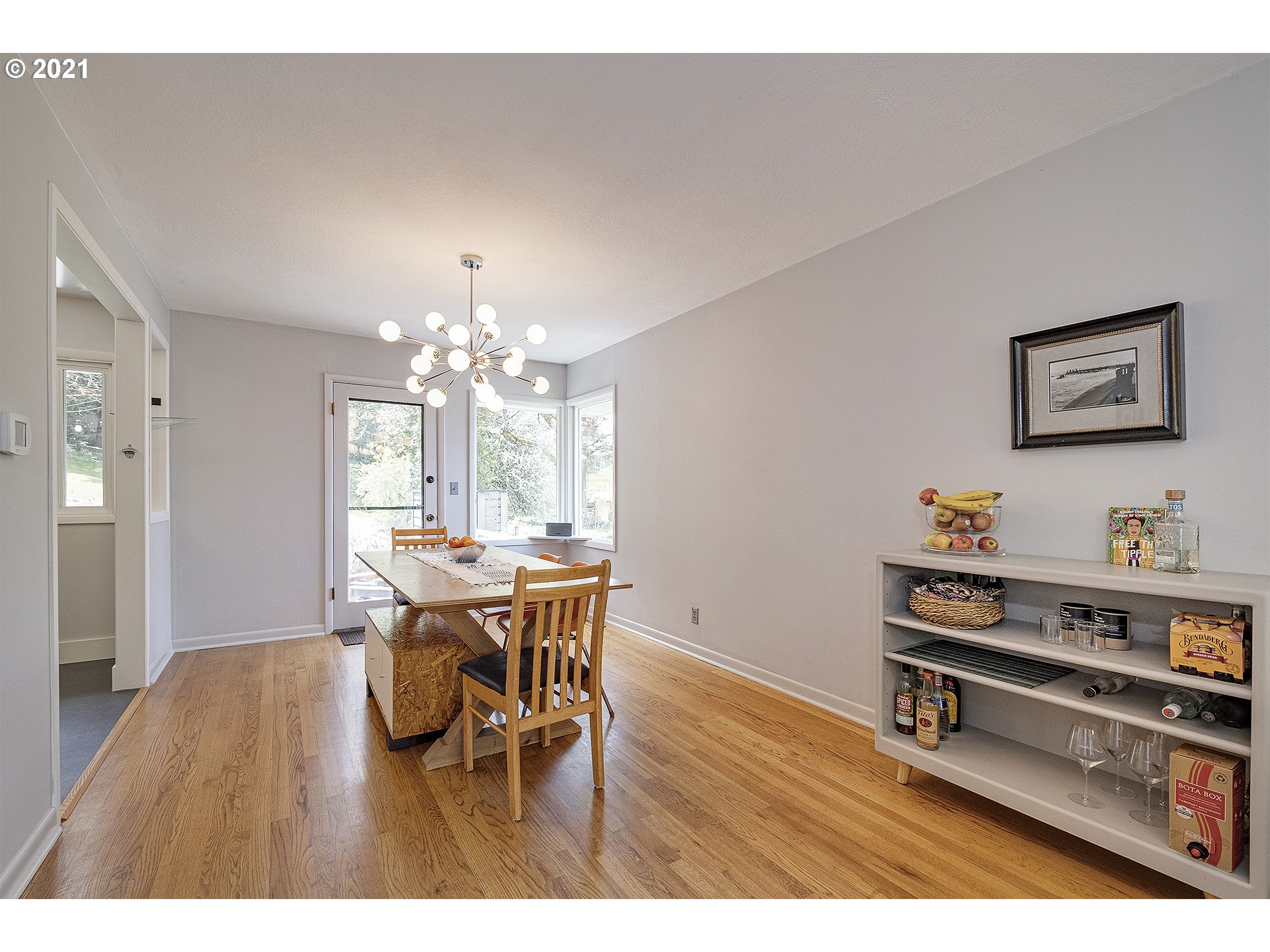 4550 Southwest Cameron Road Portland, OR 97221 - Photo 6 of 32 Gallery Image 6