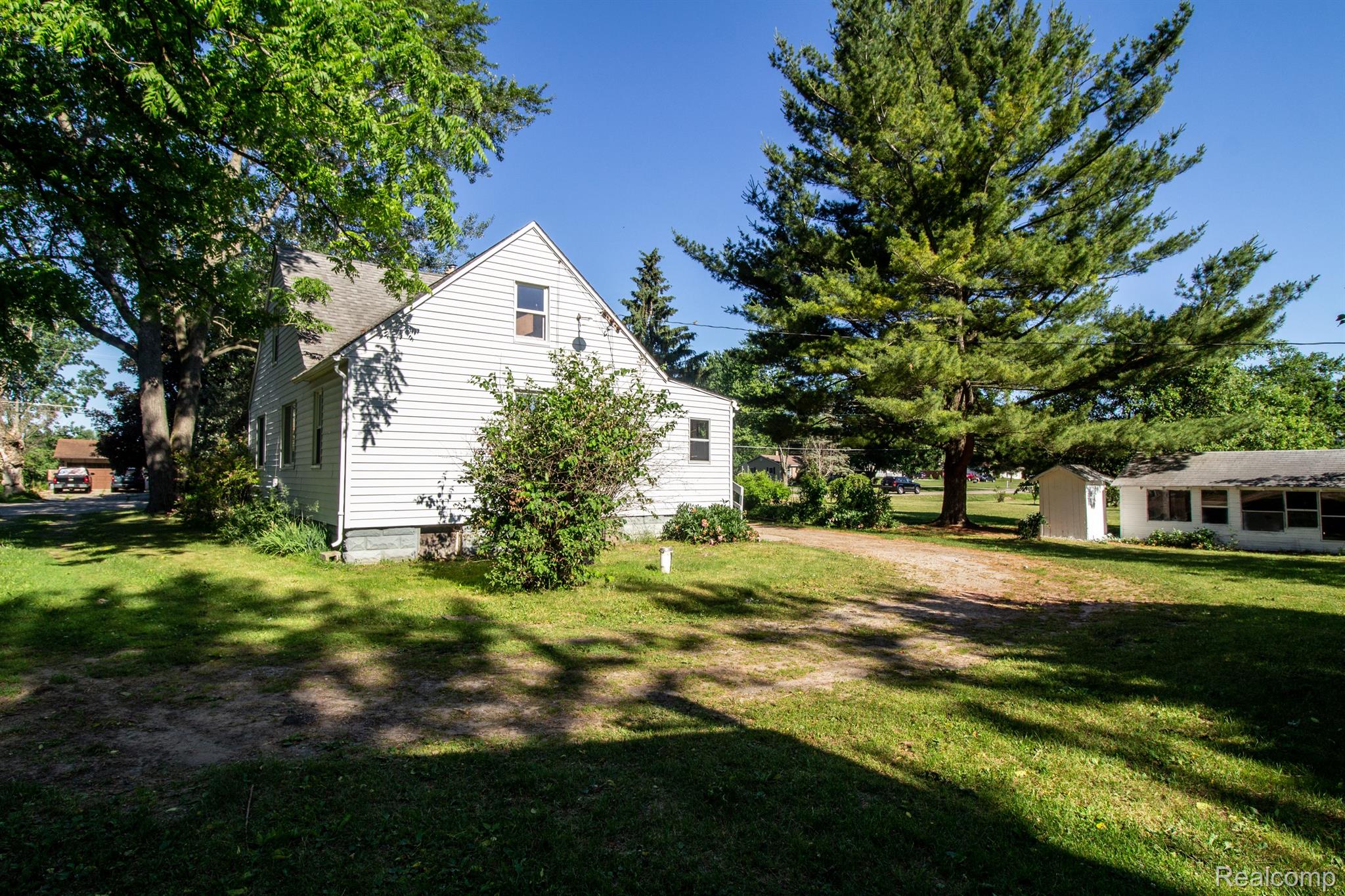 6050 North Vassar Road Flint, MI 48506 - Photo 30 of 44 Gallery Image 30