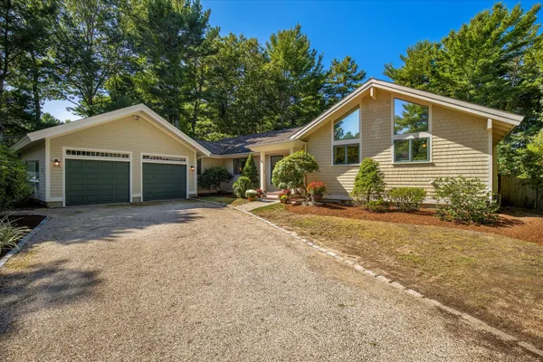 $1,279,999 | 72 Walton Heath Way, Mashpee, MA 02649