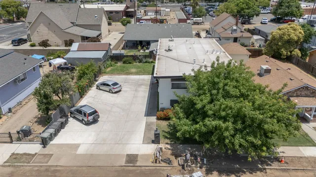 $925,000 | 219 South 2nd Avenue, Oakdale, CA 95361