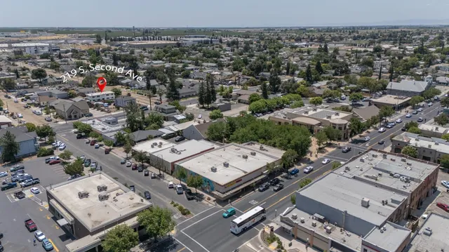 $925,000 | 219 South 2nd Avenue, Oakdale, CA 95361